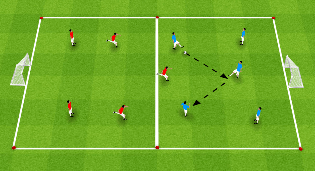  西汉姆联定位球再显威，角球配合头槌破门得分